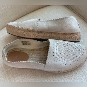 UGG Women's Heidi Perf Suede Espadrille Slip Ons Cream Size 8.5